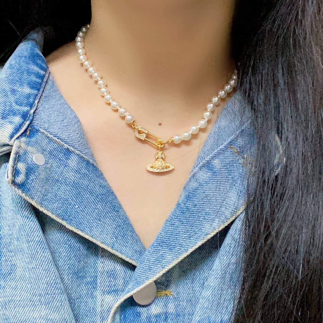 Vivienne Westwood Chloé Pearl Necklace with Logo Pendant
